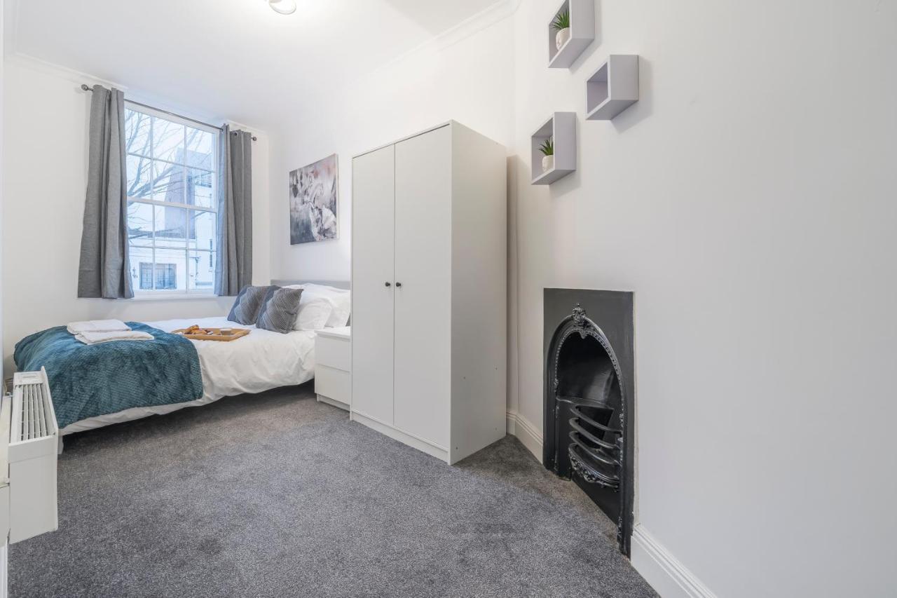 Modern, City Centre -2 Bedroom Apartments Reading Eksteriør bilde