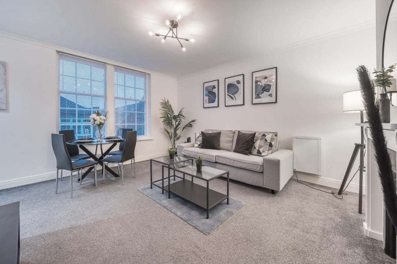 Modern, City Centre -2 Bedroom Apartments Reading Eksteriør bilde