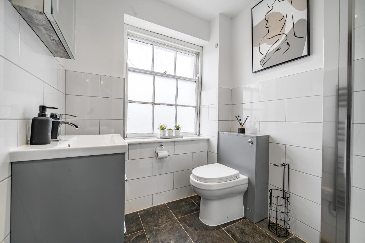 Modern, City Centre -2 Bedroom Apartments Reading Eksteriør bilde