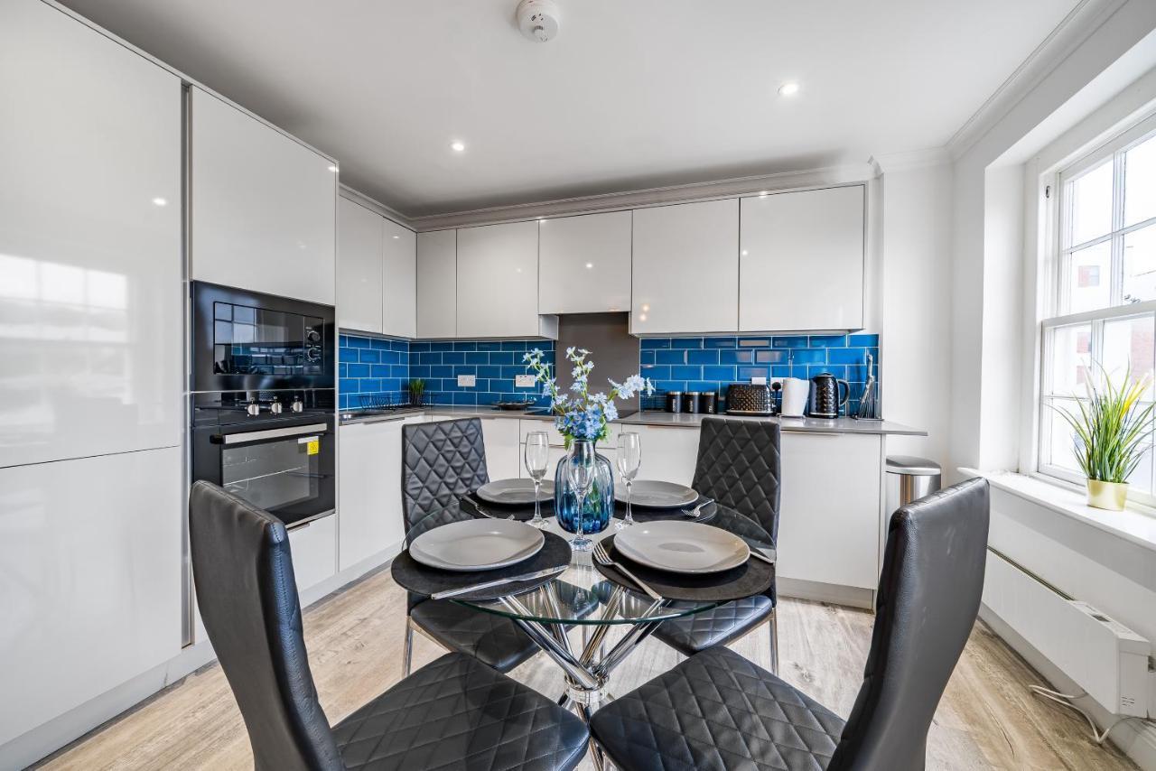 Modern, City Centre -2 Bedroom Apartments Reading Eksteriør bilde