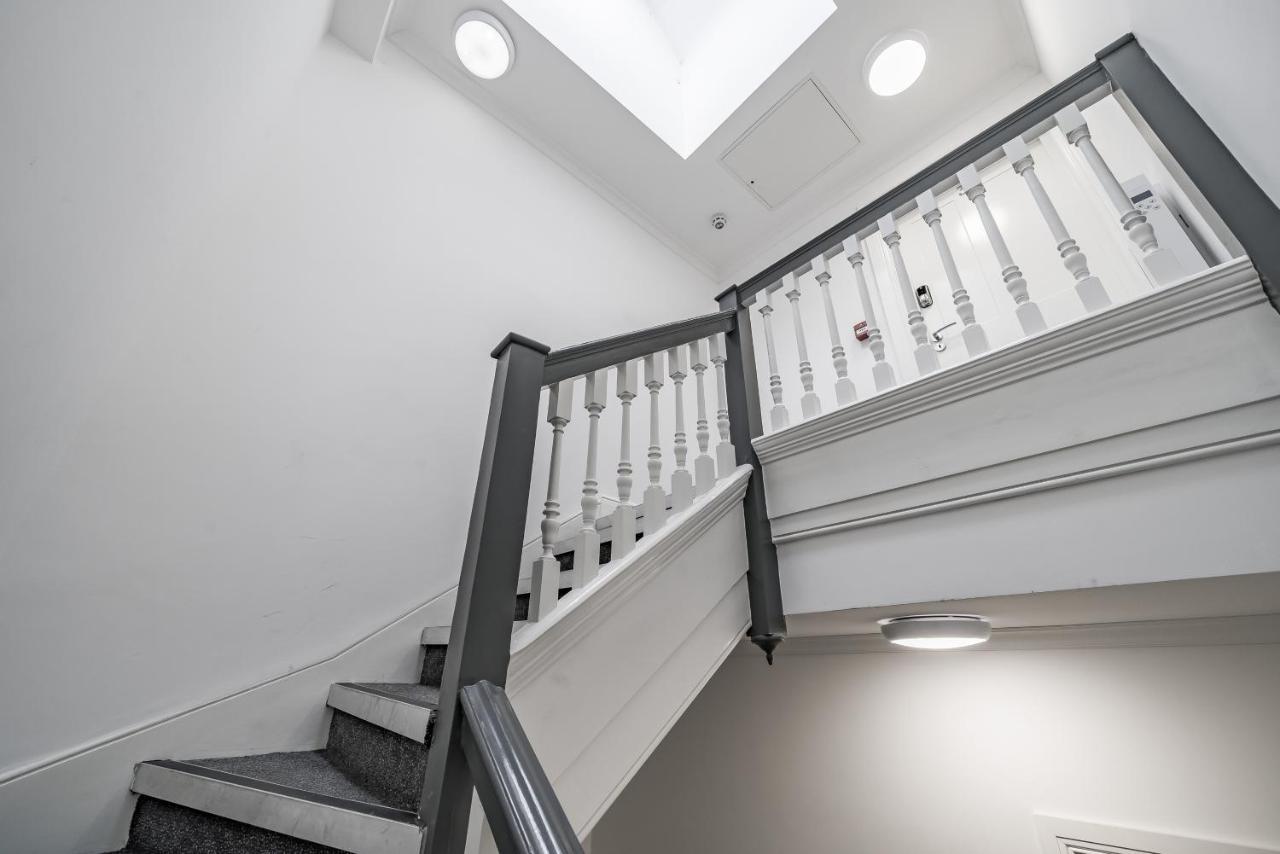 Modern, City Centre -2 Bedroom Apartments Reading Eksteriør bilde